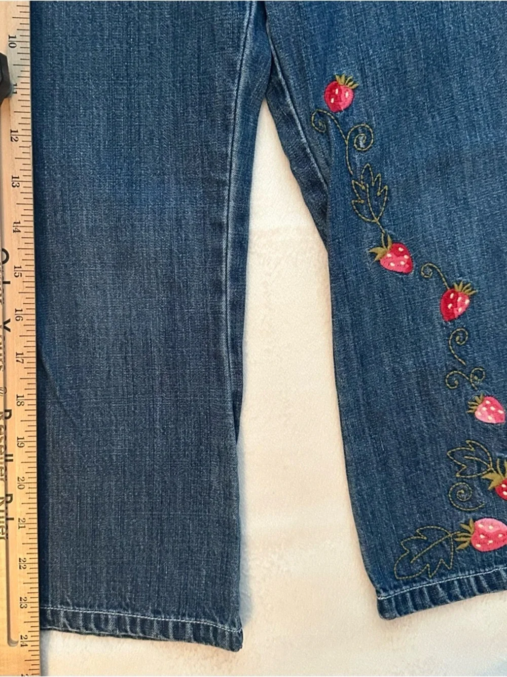 Vintage Gymboree 2003 Strawberry Patch Flare Denim Jeans Girls 5 Embroidered